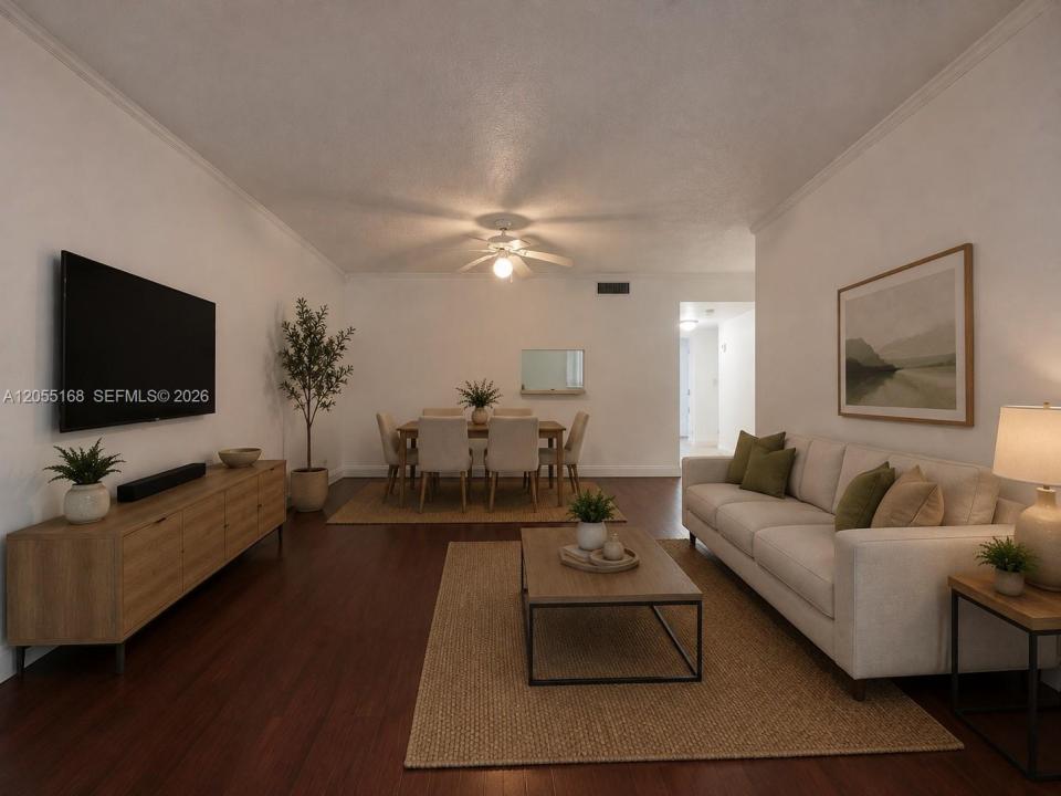 701 N Pine Island Rd 202, Plantation, Florida 33324, Stati Uniti