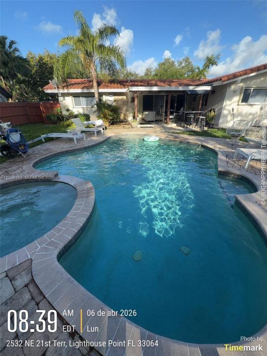 2532 NE 21 st Terrace, Lighthouse Point, Florida 33064, USA