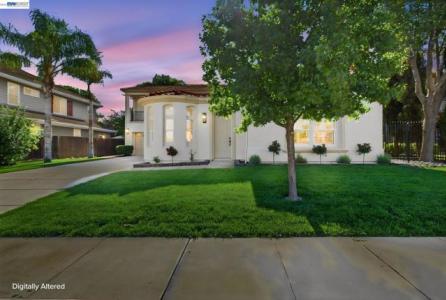 Lotus Way, Tracy, California 95376