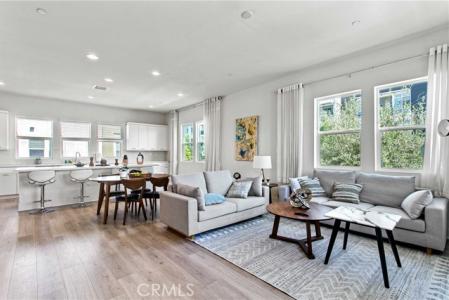 S Lewis Street, Anaheim, California 92805, Estados Unidos