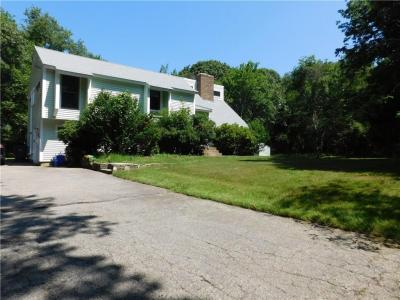 4 Glendale Circle, North Kingstown, Rhode Island 02852, USA