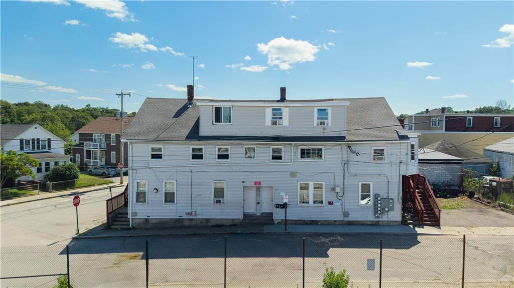 71 Roberts Street, West Warwick, רוד איילנד 02893, ארצות הברית של אמריקה