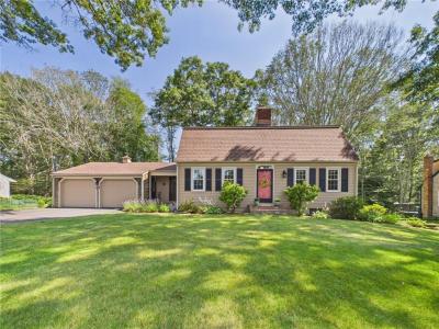 40 Oak HIll Road, South Kingstown, Rhode Island 02879, USA