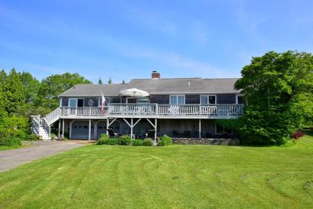 1 Butts Rock Road, Little Compton, Rhode Island 02837, USA
