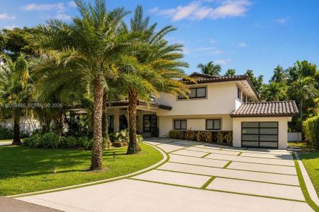 19035 E E. St. Andrews Dr, Hialeah, Florida 33015, USA