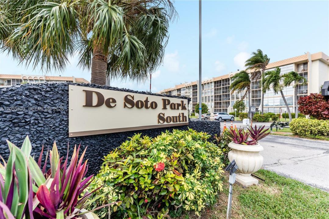 601 Three Islands Blvd 112, Hallandale Beach, فلوريدا 33009, الولايات المتحدة