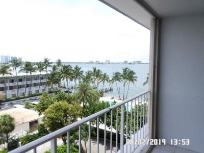1865 79th St Cswy 6J, North Bay Village, Florida 33141, USA