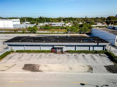 1001 NW 72nd St, Miami, Florida 33150, USA