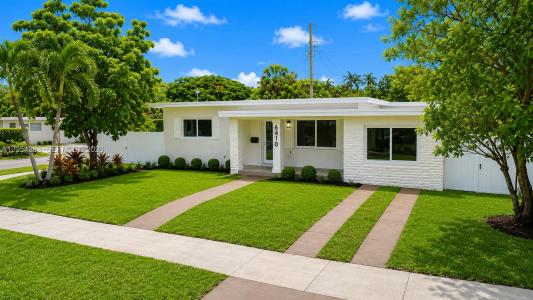 6410 SW 17th St, West Miami, Florida 33155, USA