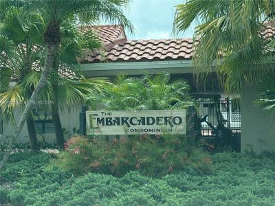 5328 NE 6th Ave F13, Oakland Park, Florida 33334, USA
