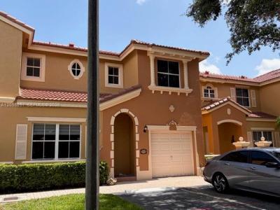 8423 S NW 138th Terrace 2802, Miami Lakes, Florida 33016, USA