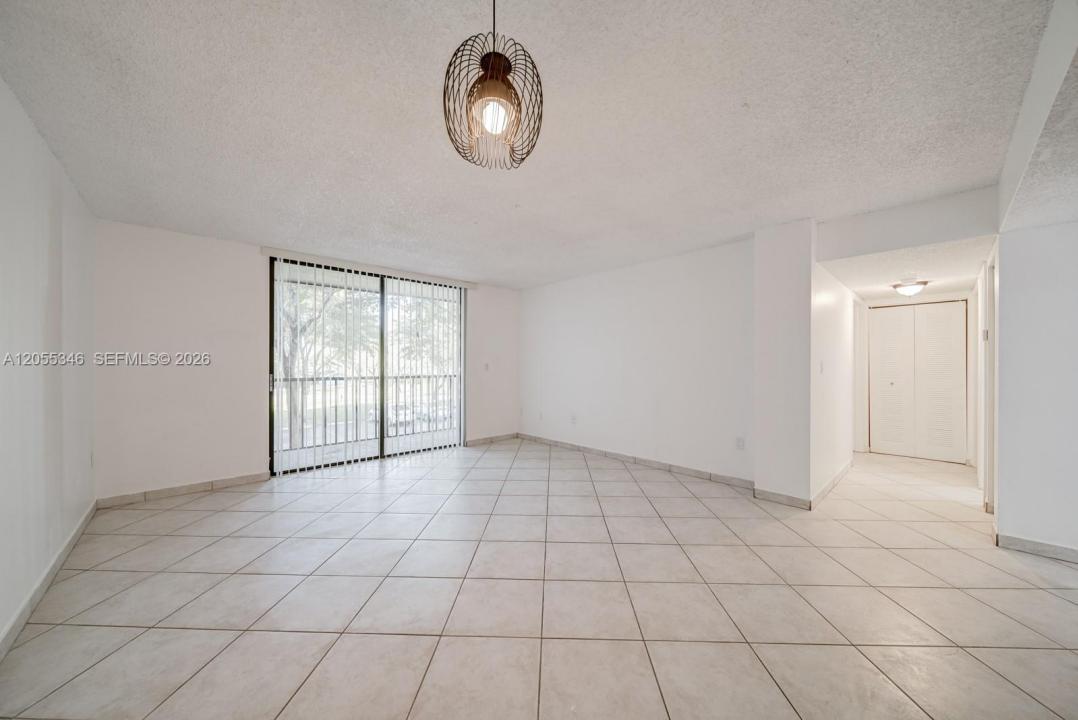 8420 SW 133rd Ave Rd 224, Miami, Flórida 33183, Estados Unidos