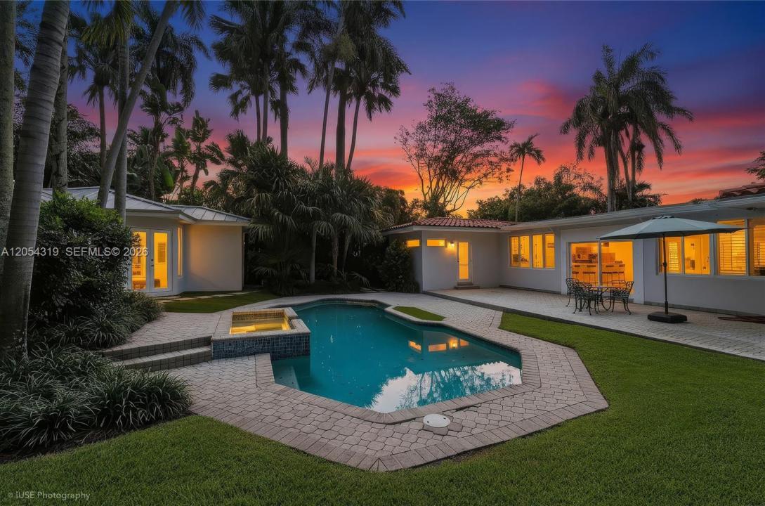 6141 SW 85th St, South Miami, Flórida 33143, Estados Unidos