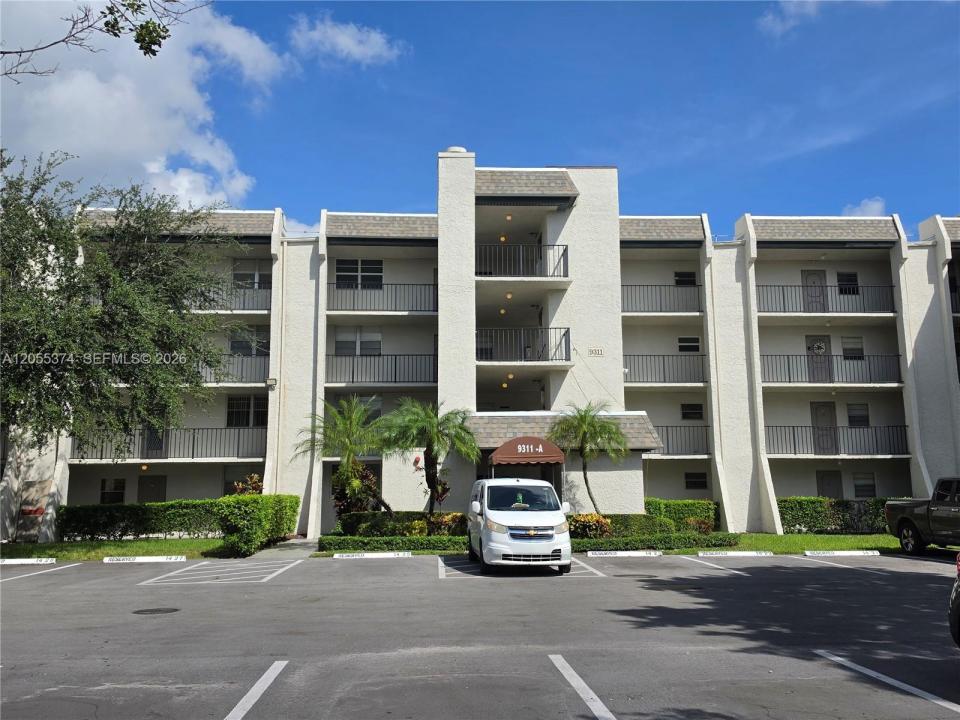 9311 Orange Grove Dr 408, Davie, Florida 33324, USA
