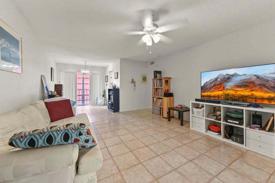 22 Golfs Edge D, West Palm Beach, Florida 33417, USA
