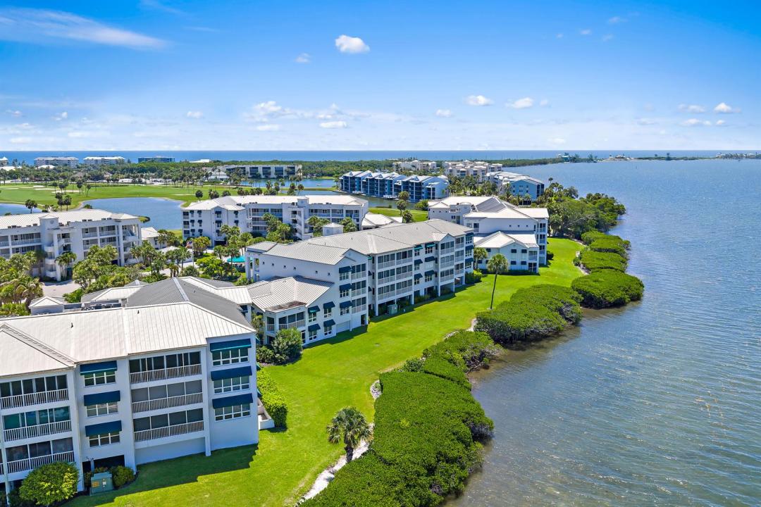 164 NE Edgewater Drive 2103, Stuart, Florida 34996, Stati Uniti
