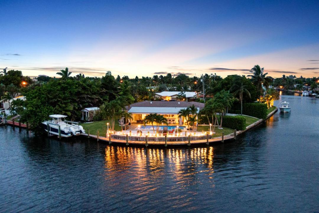 981 SE 10TH Court, Pompano Beach, Floryda 33060, USA