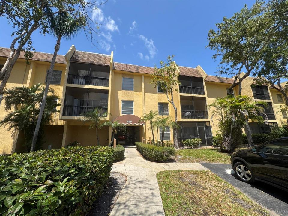 450 NW 20th Street, Boca Raton, Florida 33431, USA