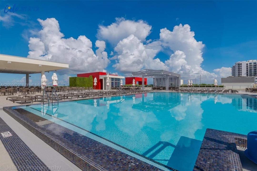 777 N Ocean Dr N207, Hollywood, Florida 33019, USA
