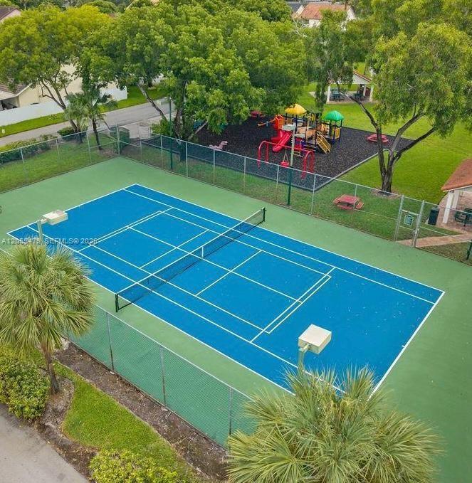 7733 NW 192 St, Hialeah, Floride 33015, États-Unis