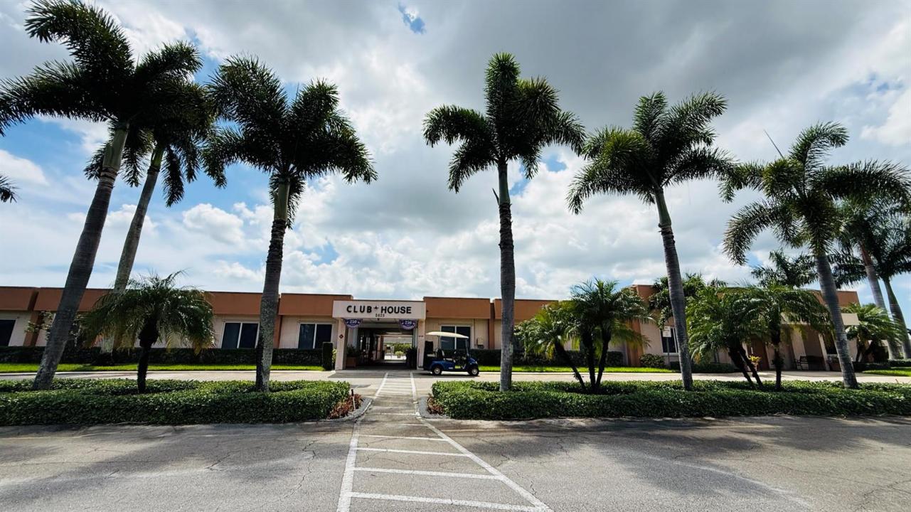 2676 DUDLEY E Drive B, West Palm Beach, Floride 33415, États-Unis