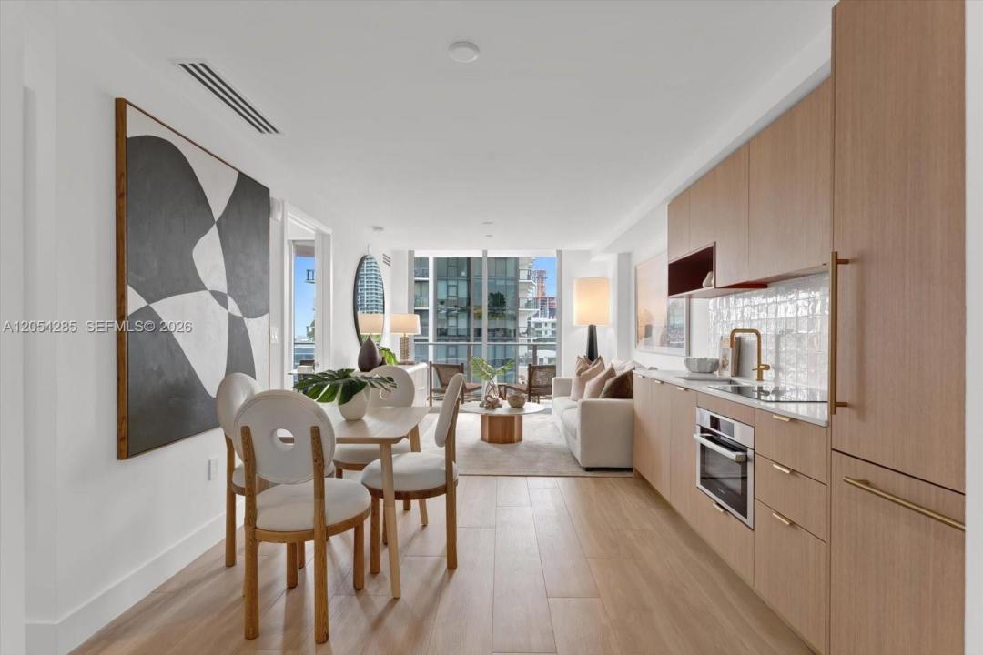 90 NE 32nd Street PH05, Miami, Floride 33127, États-Unis
