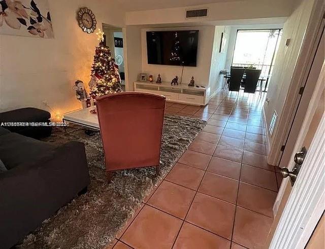 8600 SW 133rd Ave Rd 423, Miami, Floryda 33183, USA