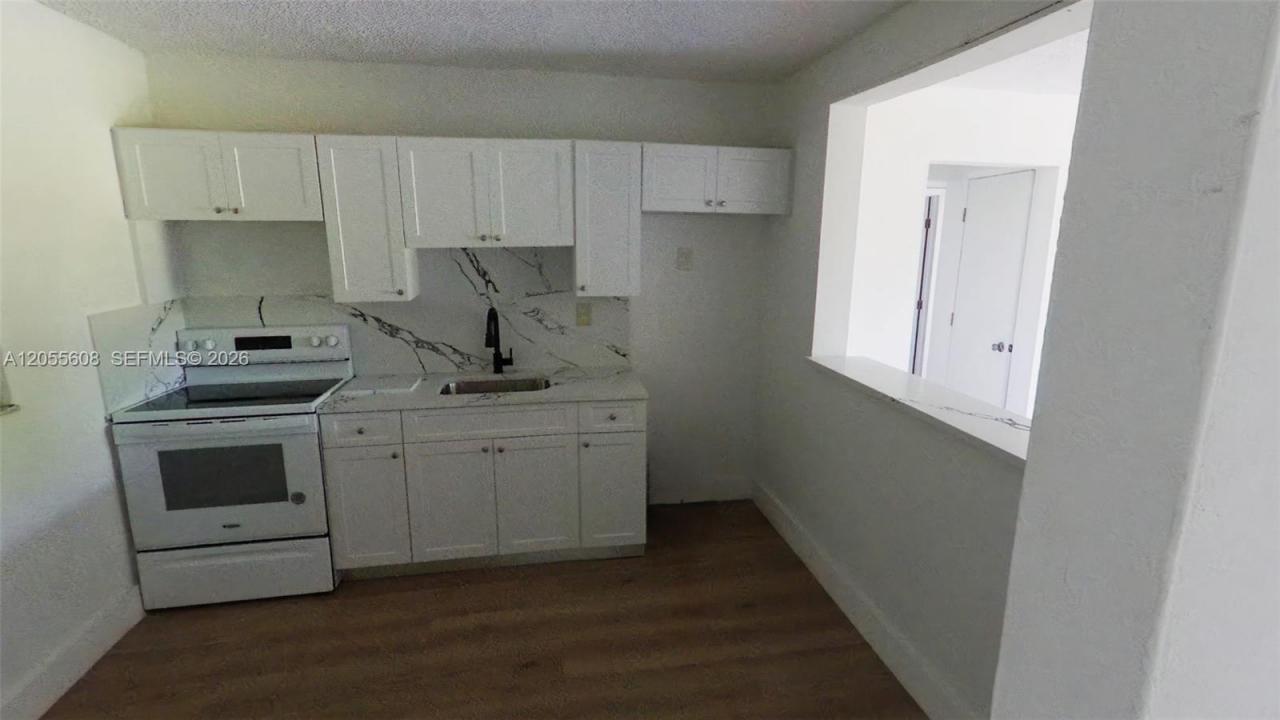 2660 Palm Ave 1, Hialeah, Flórida 33010, Estados Unidos
