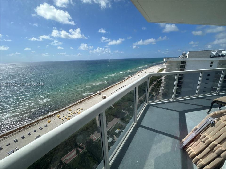 6301 Collins Ave 2402, Miami Beach, فلوريدا 33141, الولايات المتحدة