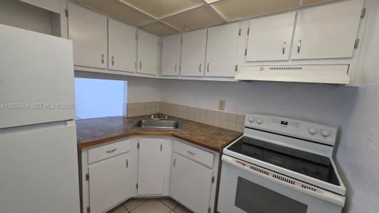4550 NW 9th St 308E, Miami, 플로리다 33126, 미국
