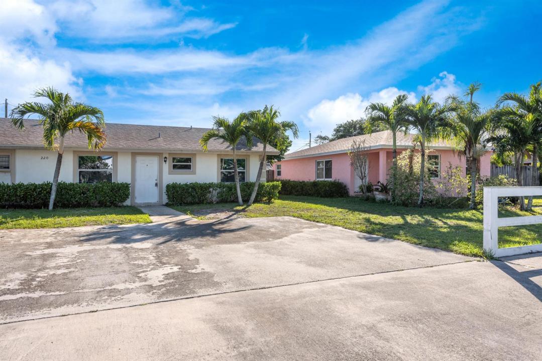 220 Perry Avenue B, Floride 33463, États-Unis