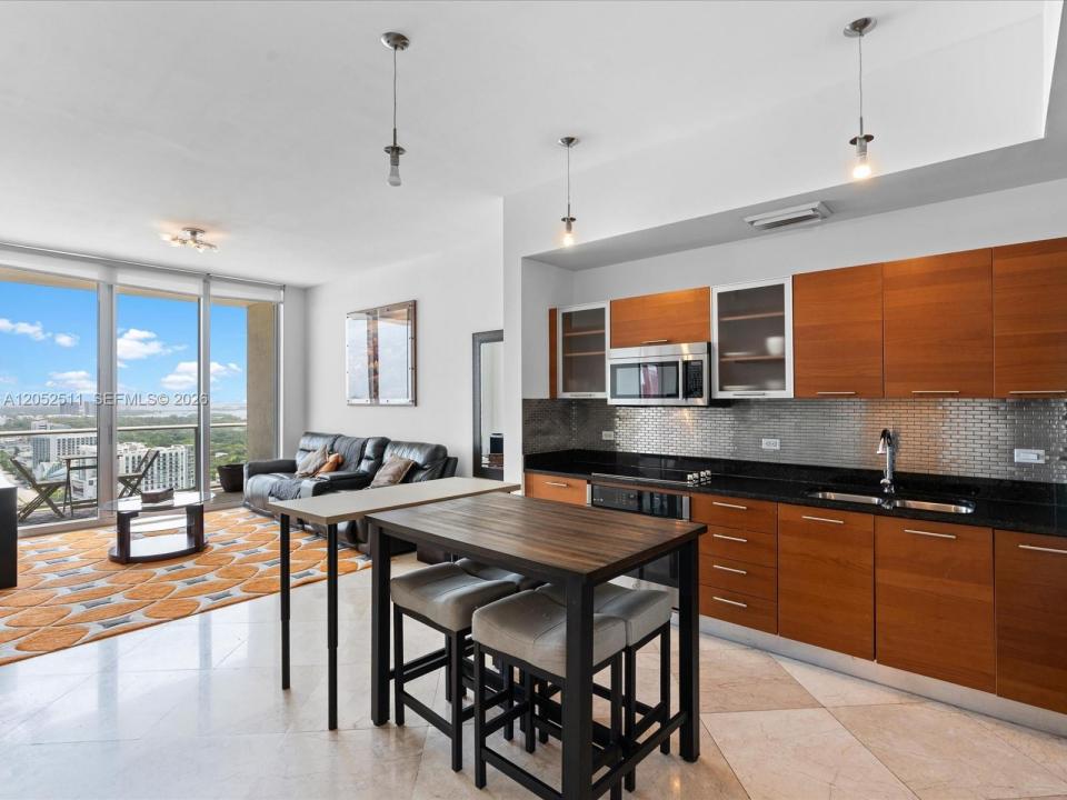 3470 E Coast Ave H2602, Miami, Florida 33137, USA