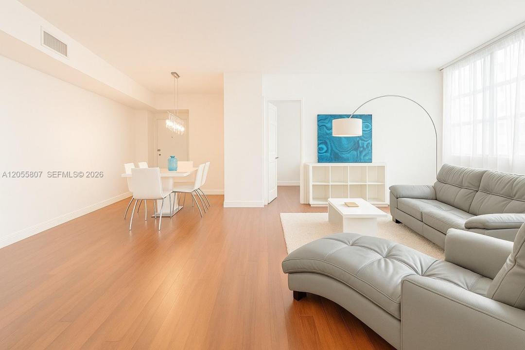 905 Brickell Bay Dr 1022, Miami, Florida 33131, USA