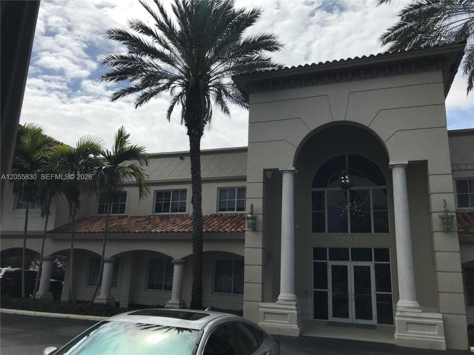 12900 SW 128th St, Miami, Florida 33186, USA