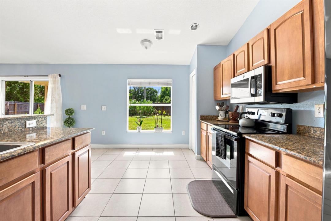 2674 SW ABELARD Street, Port St. Lucie, Floride 34953, États-Unis