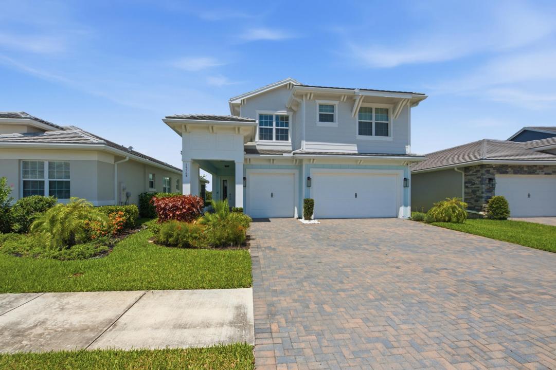 19564 Broad Shore Walk, Loxahatchee, Florida 33470