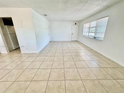 3200 Coral Springs Dr 211, Coral Springs, Florida 33065, USA