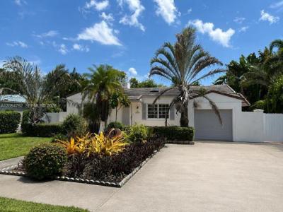 1102 NE 117th St, Biscayne Park, פלורידה 33161, ארצות הברית של אמריקה