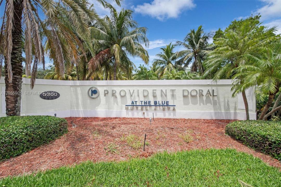 5300 NW 87th Ave 612, Doral, Floryda 33178, USA