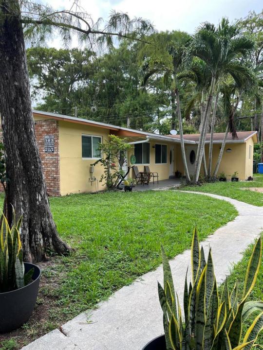 4250 NW 21st Avenue, Oakland Park, Floride 33309, États-Unis