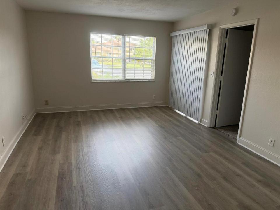 1546 SE ROYAL GREEN Circle 102, Port St. Lucie, Floride 34952, États-Unis