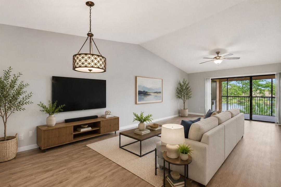 1033 Banks Road 203, Margate, Florida 33063, Stati Uniti