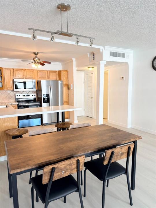 3725 S Ocean Dr 521, Hollywood, Florida 33019, USA