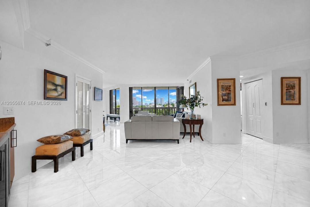 3000 Island Blvd 505, Aventura, Florida 33160, USA