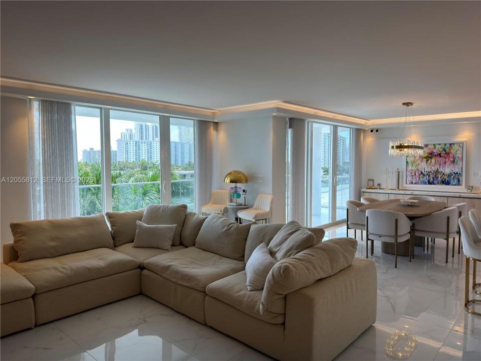 19707 Turnberry Way 6E, Aventura, Floride 33180, États-Unis