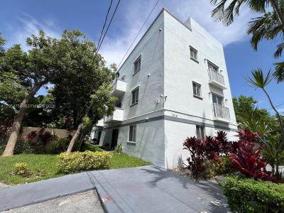 7516 NE 1st Ave 203, Miami, Floryda 33138, USA
