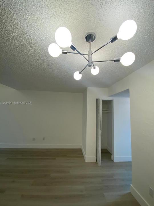 10901 N Kendall Dr. 210, Miami, Florida 33176, USA