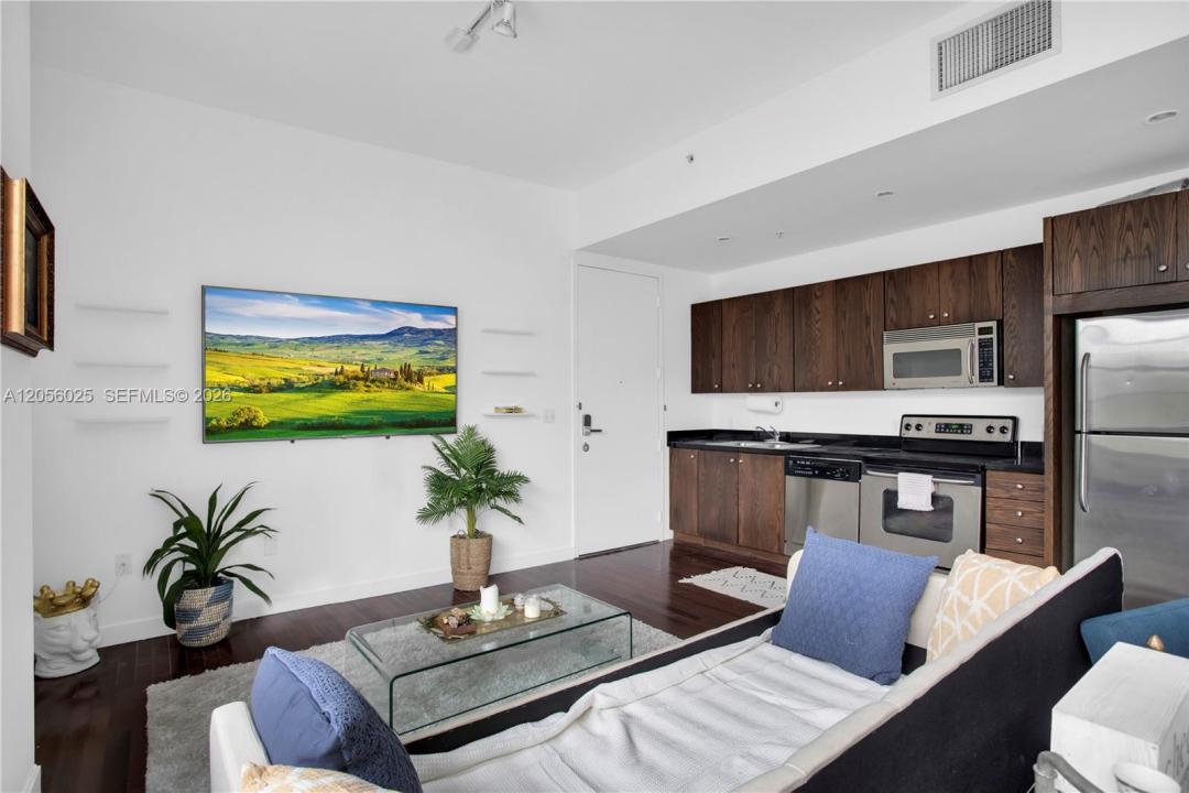935 Euclid Ave 8, Miami Beach, Флорида 33139, Соединенные Штаты