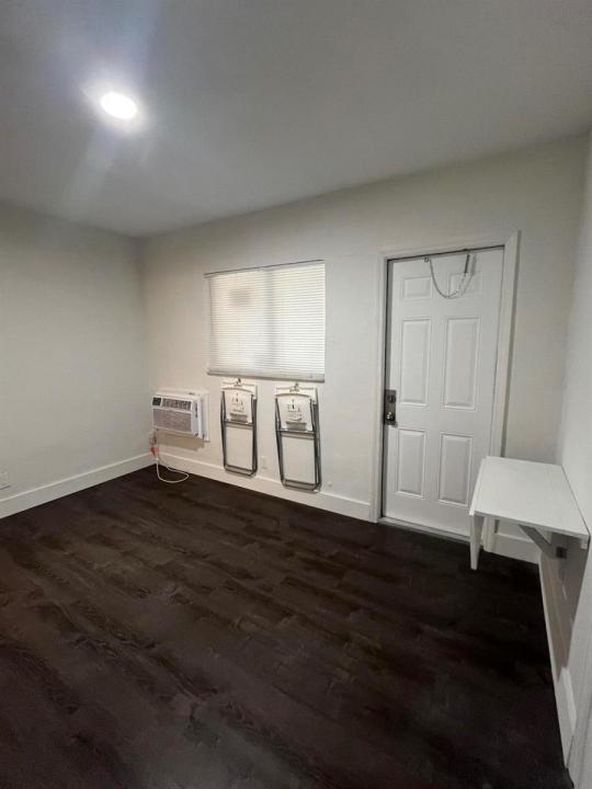 2300 NW 6th Street 4, Fort Lauderdale, Floride 33311, États-Unis