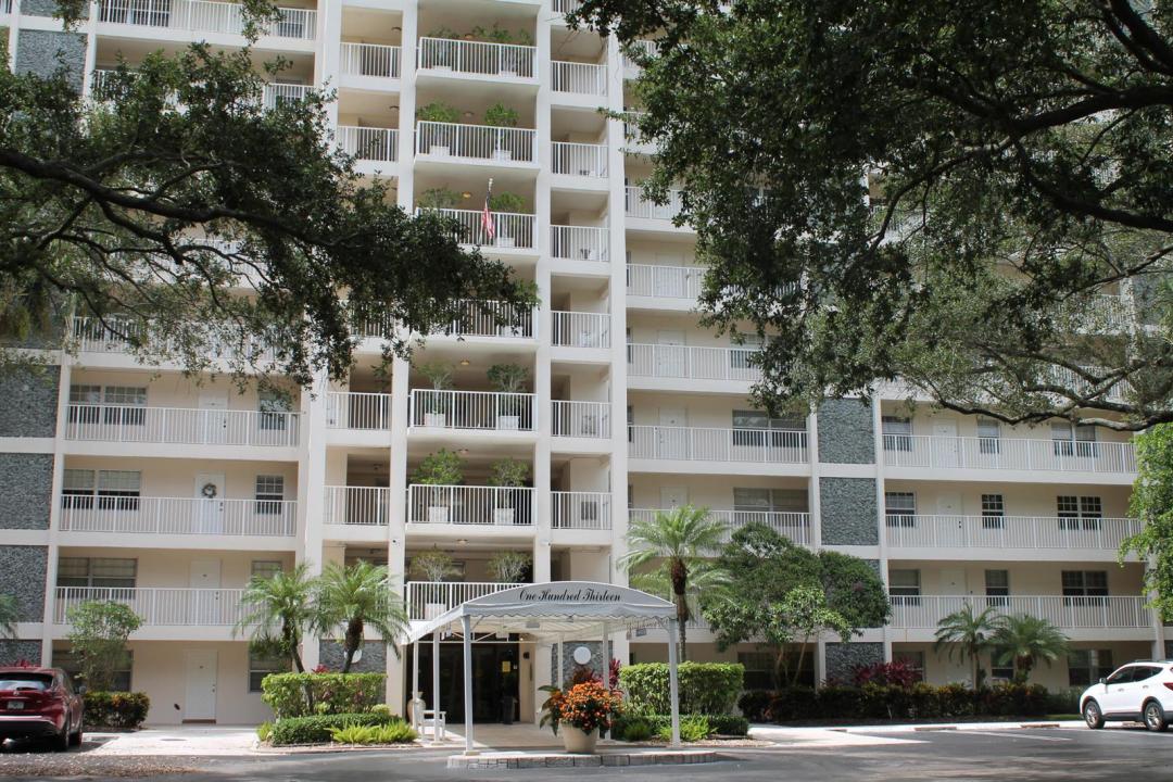 3520 OAKS Way 607, Pompano Beach, Florida 33069, Amerika Birleşik Devletleri